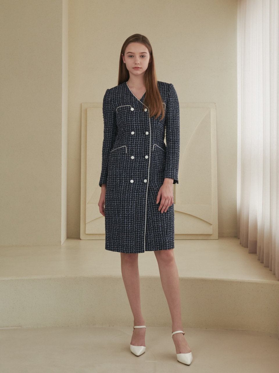White double-button tweed dress [preordered delivery on September 29]